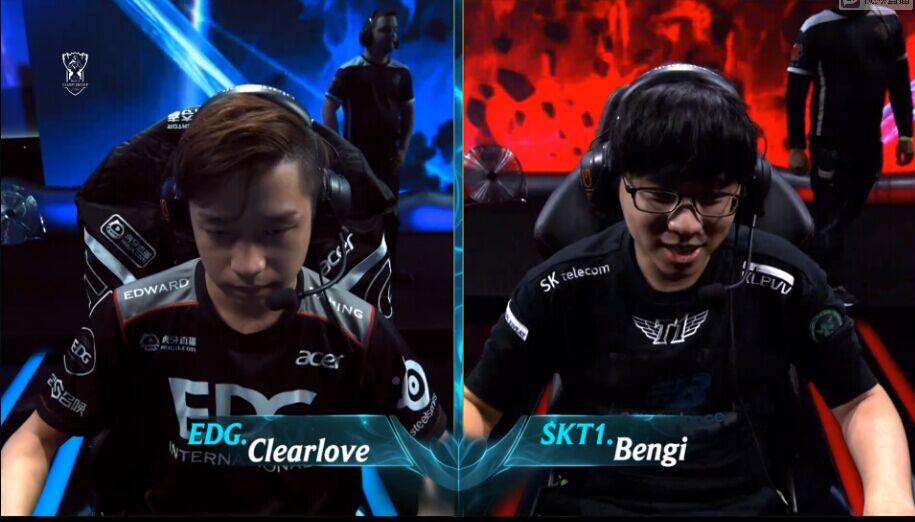 国家第一中学！骑士库奇成为军队中的刺客，带领 EDward Gaming 的中路选手。 Bilibili Gaming 轻松赢得了第一局