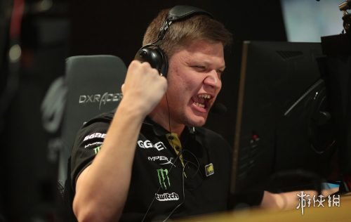 为什么在压力下容易做出错误决策？神经科学视角下的德扑。（神经科学解读德州扑克：压力为何诱发决策失误）